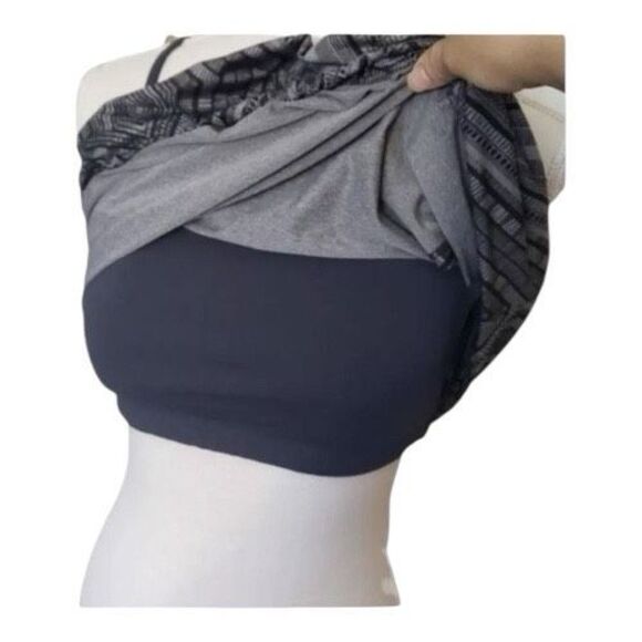 Fabletics Built In Bra Active Tank Top Size M Gray Aztec Patterned Workout - Picture 5 of 12